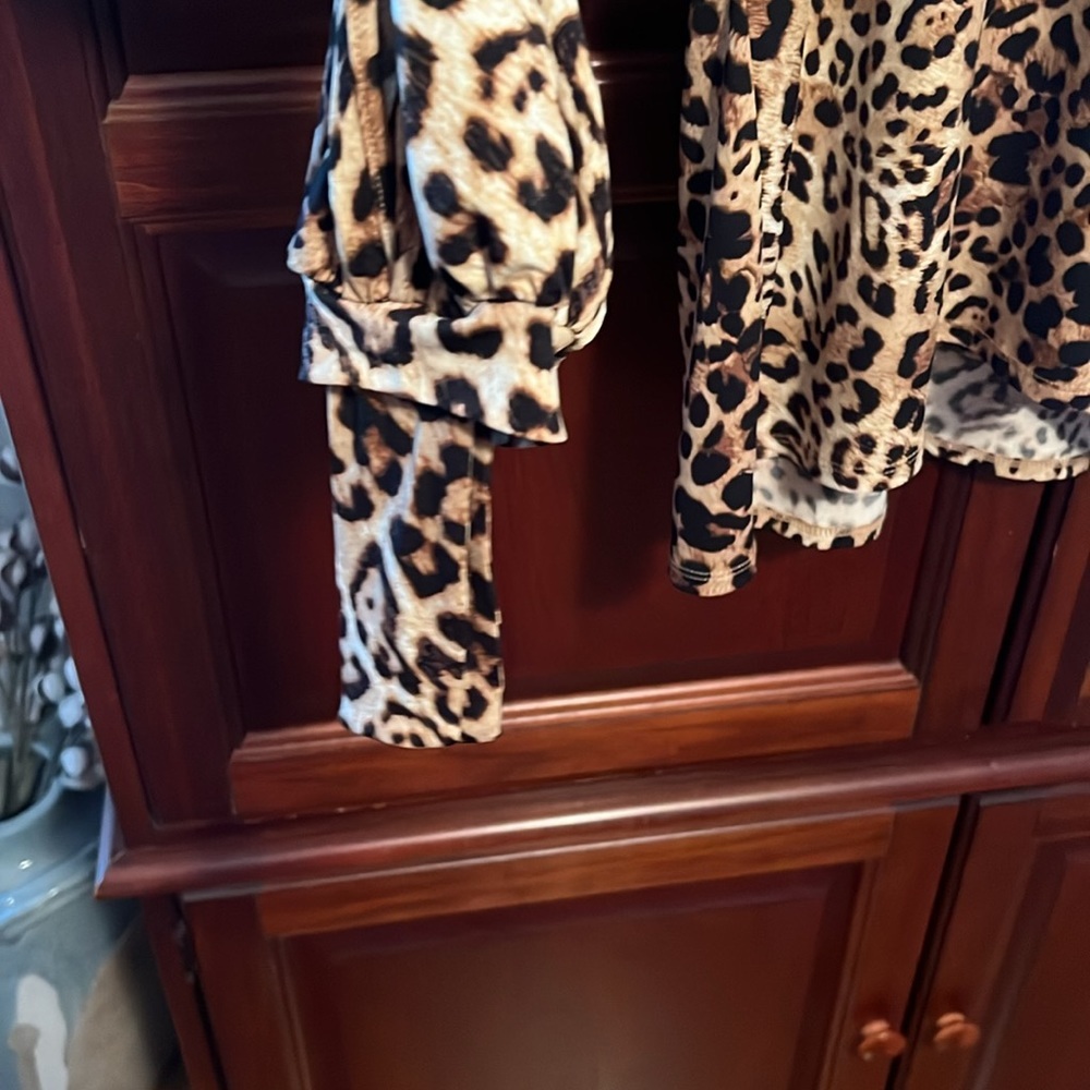 Karen Kane womens top. - Picture 4 of 4